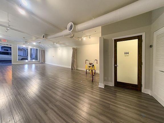 2nd image of 1012 Truman Ave #6