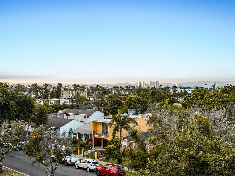 4505 S Slauson Ave — Photo 9