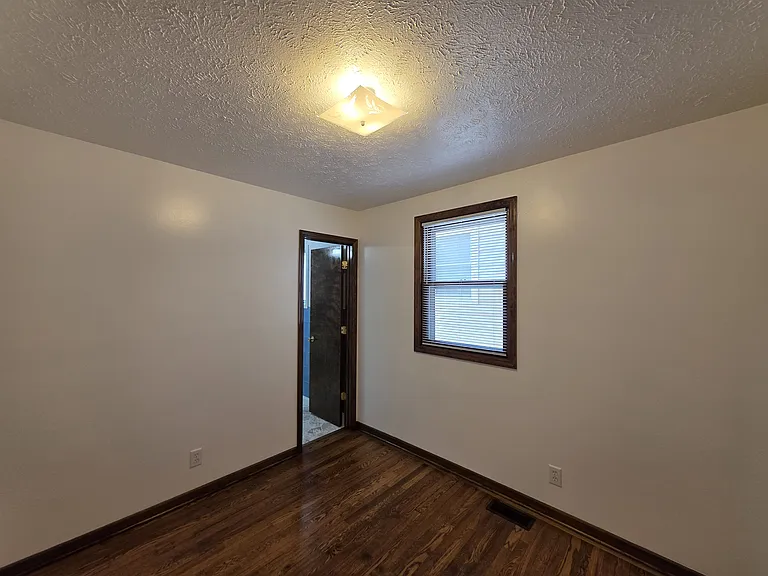 1725 S 16th St — Photo 13