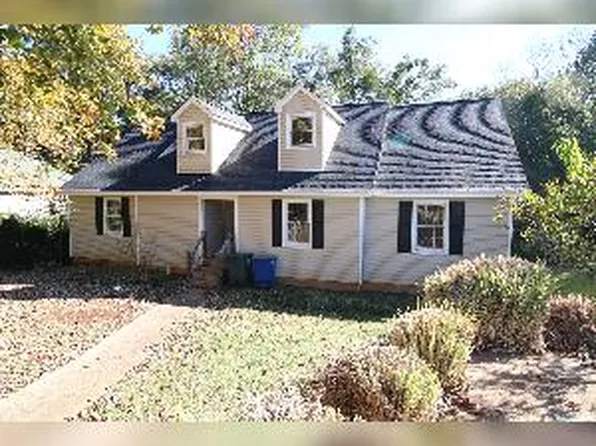 1348 Maple Dr, Griffin, GA 30224