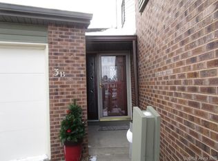 3 Eisenhower Cir, Jacksonville, IL 62650