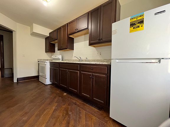 5th image of 2815 Belmont Blvd #B