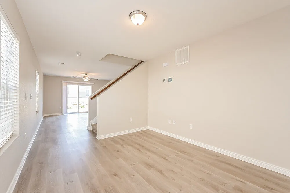 3 bed, 2.5 bath, 1844 sqft, $2,855 — Photo 4