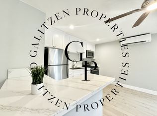 208 14th St #C, Huntington Beach, CA 92648