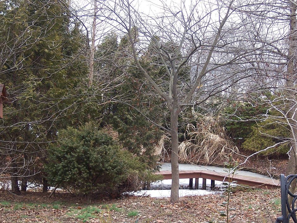 2nd image of 71 S Sunbury Rd