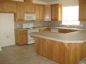4th image of 470 Kennwood Dr