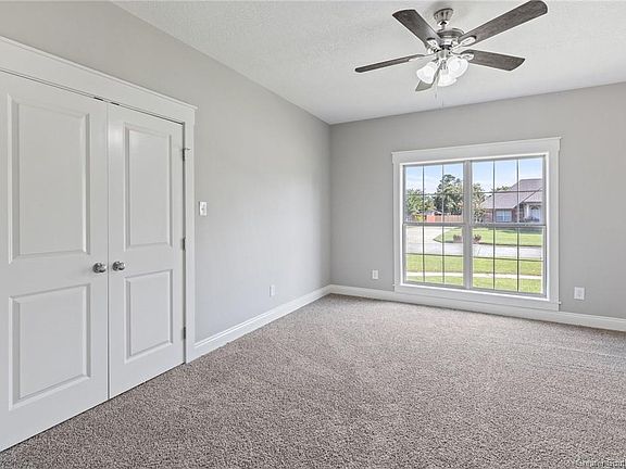3rd image of 1309 Cambridge Ct