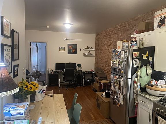 4th image of 500 11th St APT 1R
