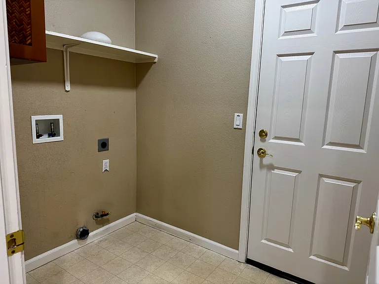 2706 Serene Ct — Photo 16