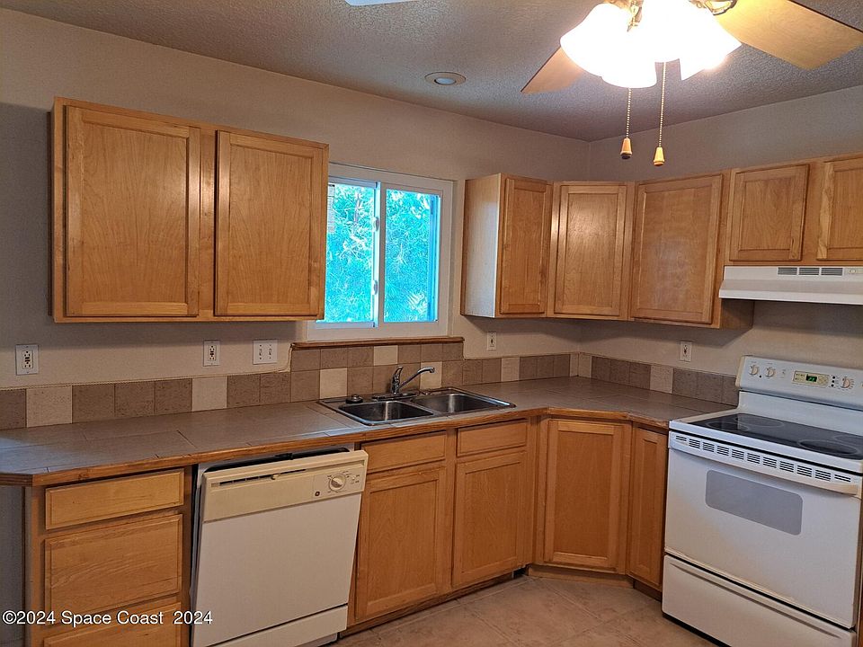 1st image of 1417 Powell Ave Unit 1417