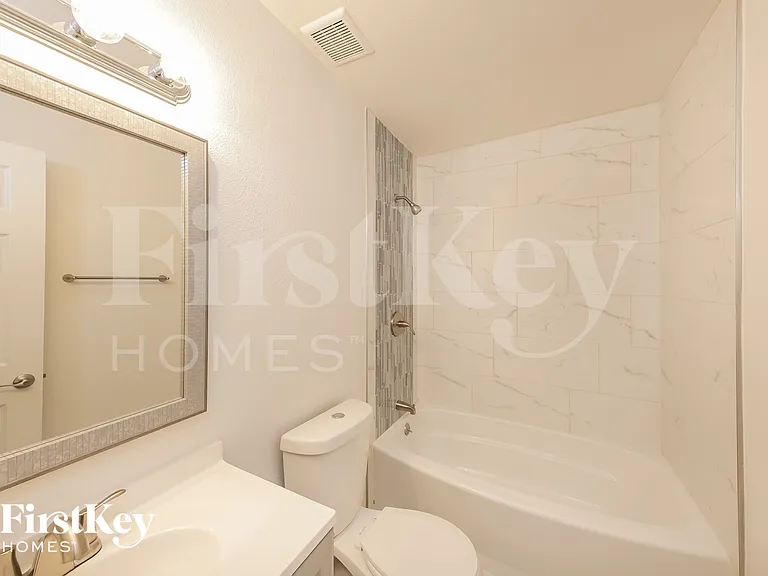 7208 W Montebello Ave — Photo 13