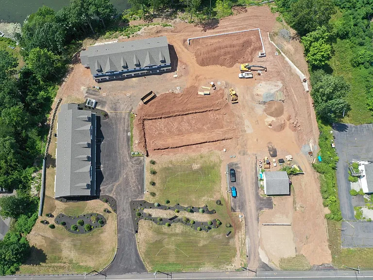 8 Edgewater Cir #8 — Photo 23