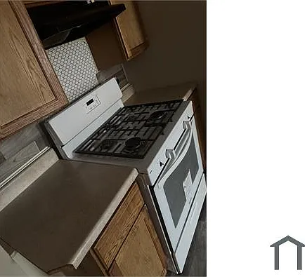 716 E 7th St #716 — Photo 11