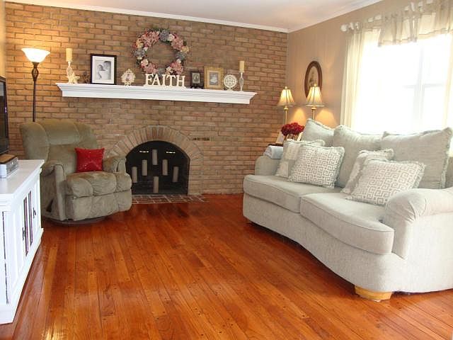 1st image of 1606 Rayne Ln