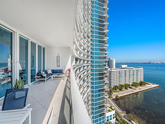 5th image of 2020 N Bayshore Dr APT 1908