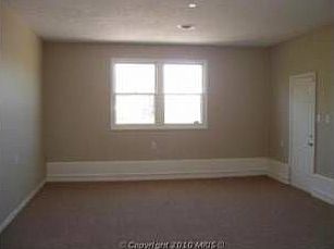 5th image of 102 Butternut Dr