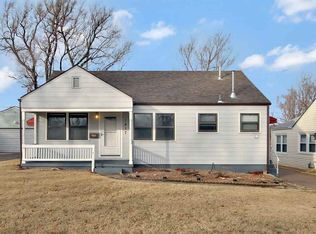 1417 N Henry St, Augusta, KS 67010
