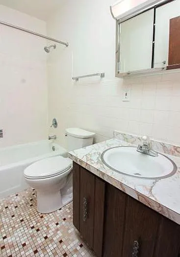 9201 Kennedy Ave #1A — Photo 8