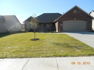 382 Clear Springs Ct, Carlisle, OH 45005