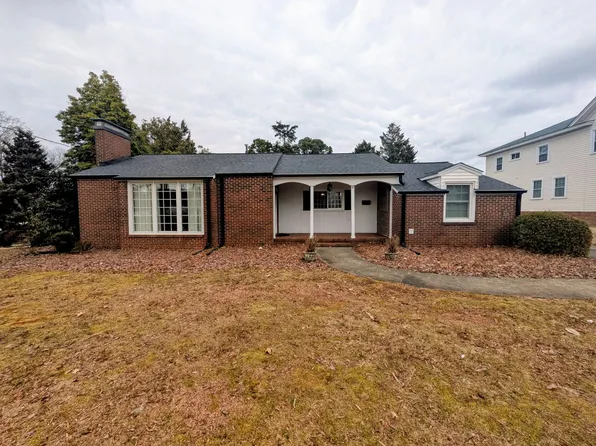 524 W Mountain St, Kernersville, NC 27284