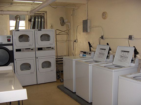 Common Laundry With No Coin Operation