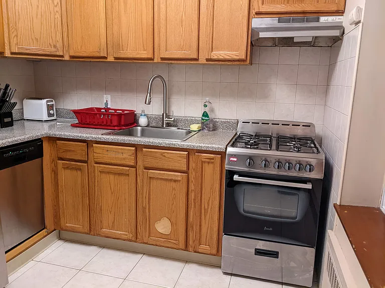 94 Bay Ridge Ave #2F — Photo 7