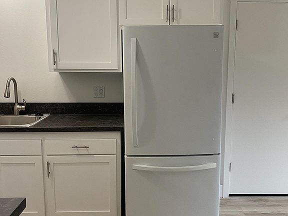 5th image of 517 Joaquin Dr