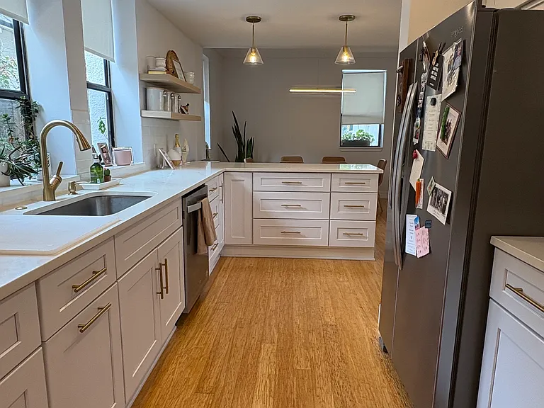 2545 Oak St #7 — Photo 12