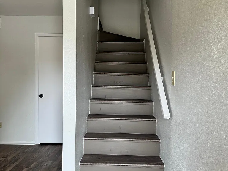 114 Pinebrook Pl #B — Photo 5