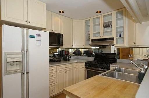4th image of 1500 N La Salle Dr APT 1A