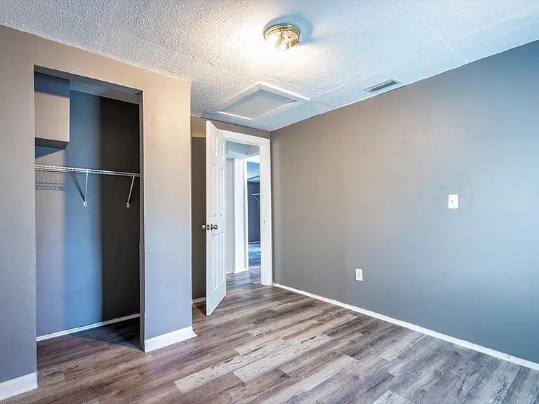 531 New Berlin Rd — Photo 17