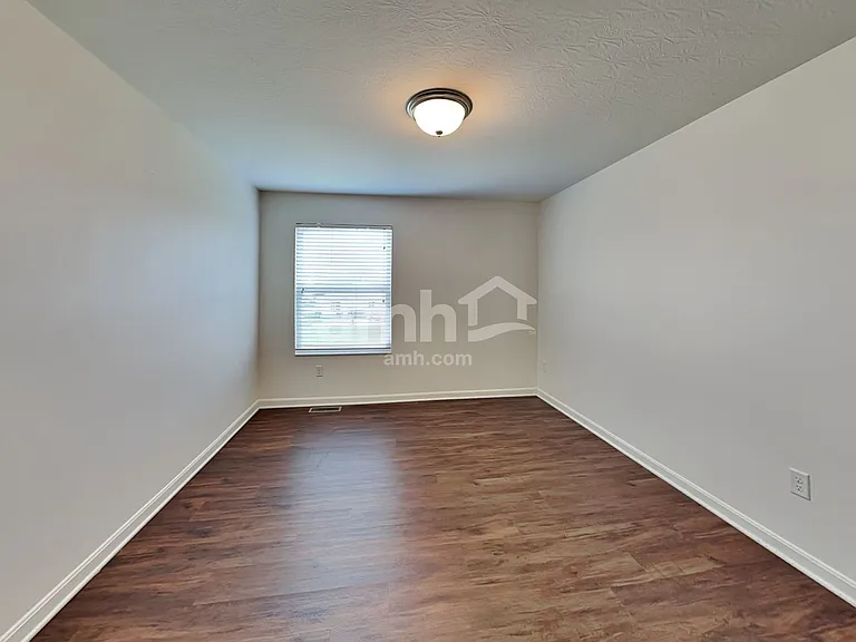 6718 Waverly Park — Photo 19
