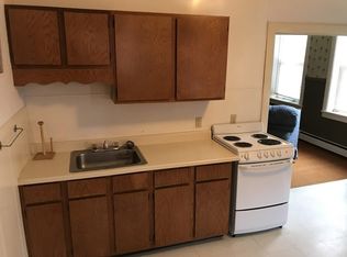 10 Exchange St APT 4, Barre, MA 01005
