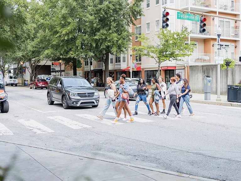 Here at Modera Decatur, connections come easy, and you can enjoy having shopping and dining at your fingertips.