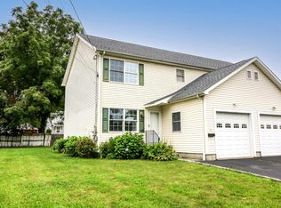 301 Andrassy Ave, Fairfield, CT 06824