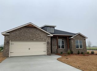 100 Barnyard Way, Perry, GA 31069