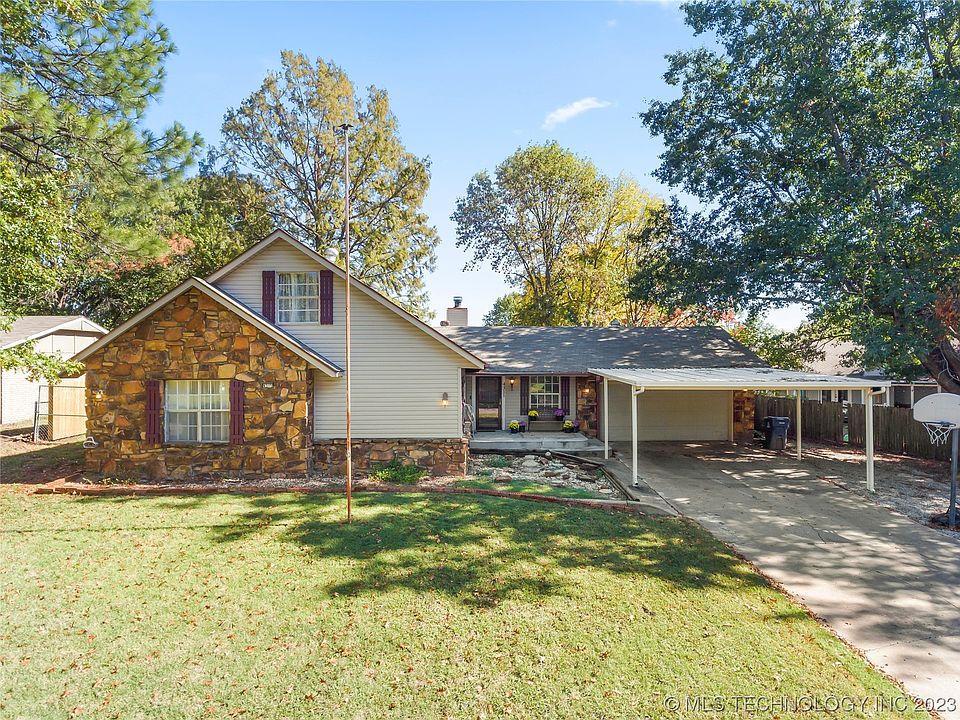 1st image of 4311 S Hickory Pl