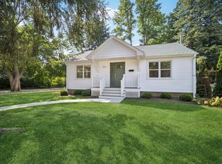 1601 Walters Ave, Northbrook, IL 60062