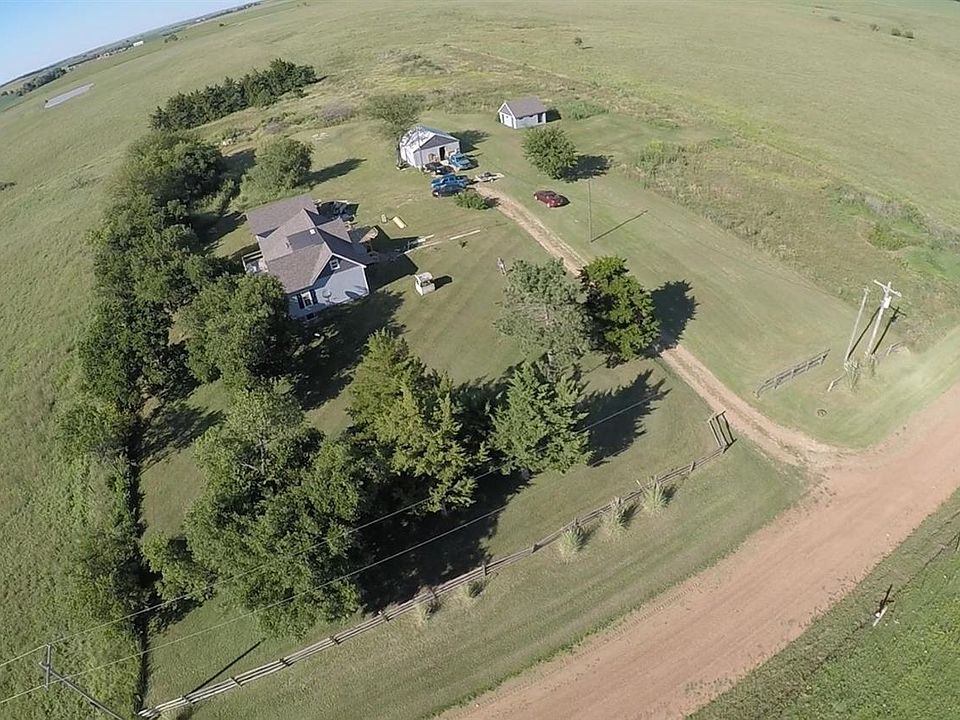 2nd image of 1769 Kiowa Rd