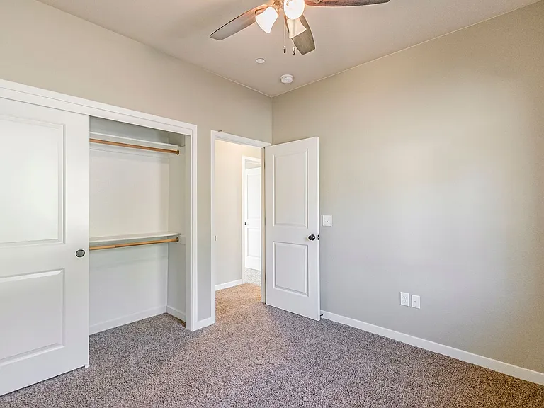 Pheasant Ridge Commons — Photo 11