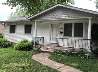 990 Krumboltz Dr, Marion, IA 52302