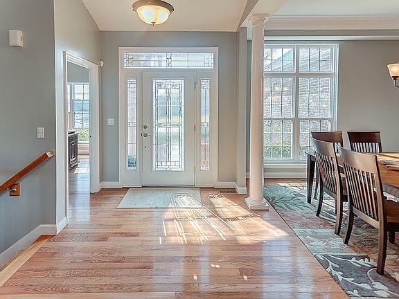 3rd image of 3132 Roan Hill Dr