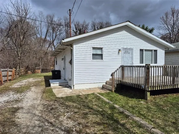 1265 Sparhawk Ave, Akron, OH 44305