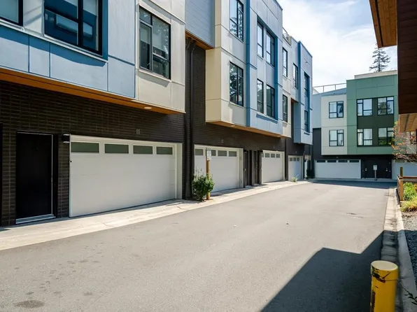 5858 132nd St #11, Surrey, BC V3X 1N1