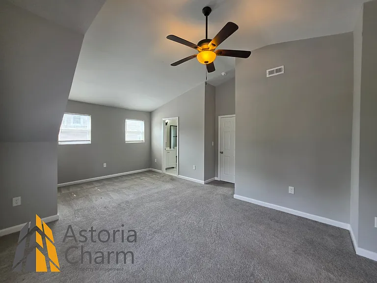 3909 Fleetwood Ave — Photo 19