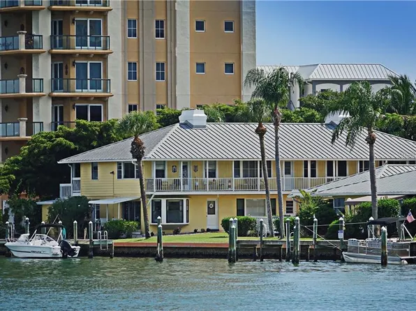 522 Golden Gate Point APT 8, Sarasota, FL 34236