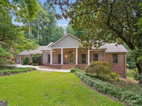 2724 Cravey Dr, Atlanta, GA 30345