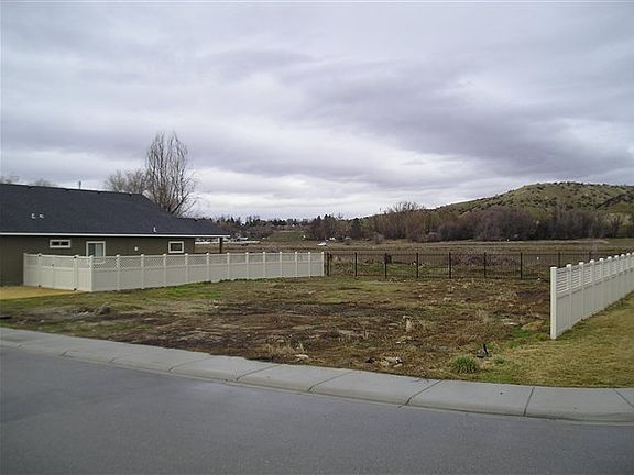 2nd image of 8782 Ben Ct