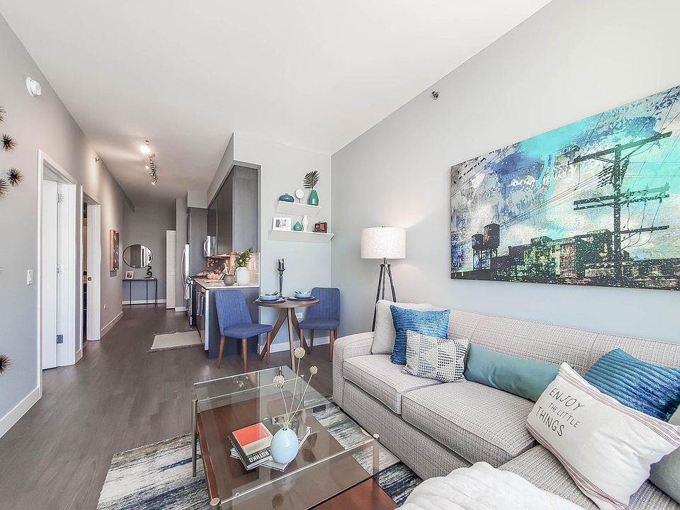 1st image of 1008 S Clark St #1001