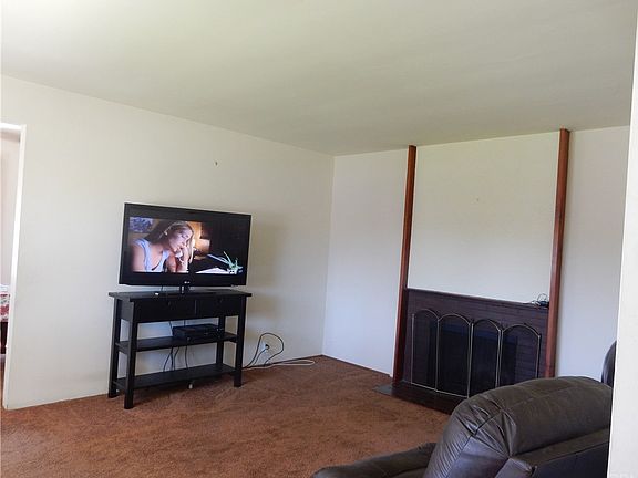 2nd image of 15315 Starbuck St